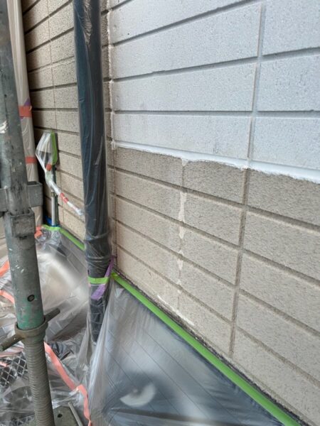 山梨県都留市　外壁・屋根塗装工事　外壁の損傷と部分補修