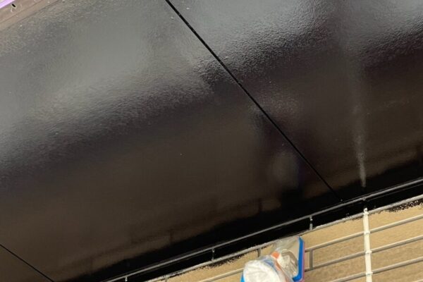山梨県都留市　外壁・屋根塗装工事　付帯部　軒天井・雨樋・破風板の塗装