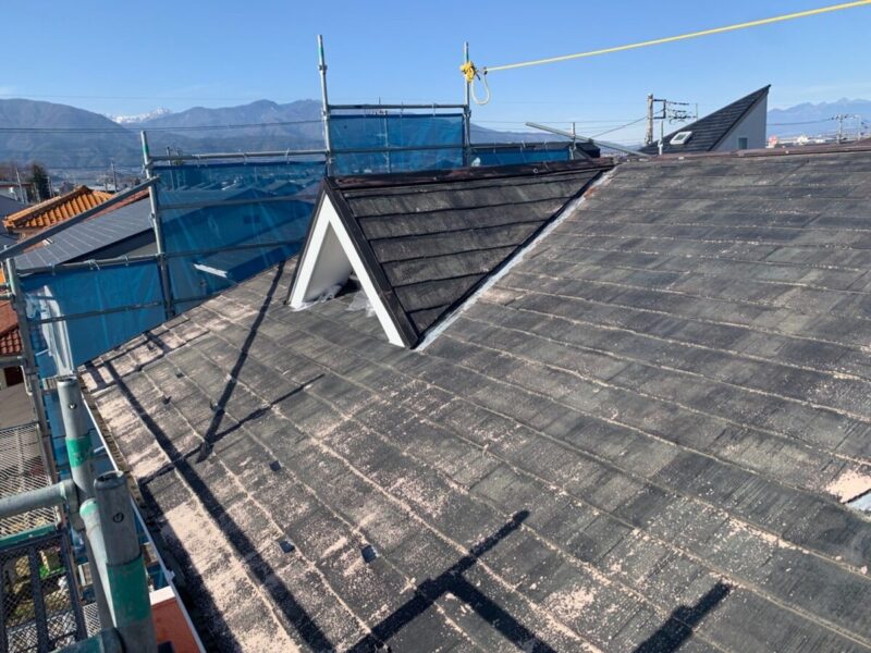 山梨県山梨市　S様邸　屋根・外壁塗装工事　屋根の高圧洗浄