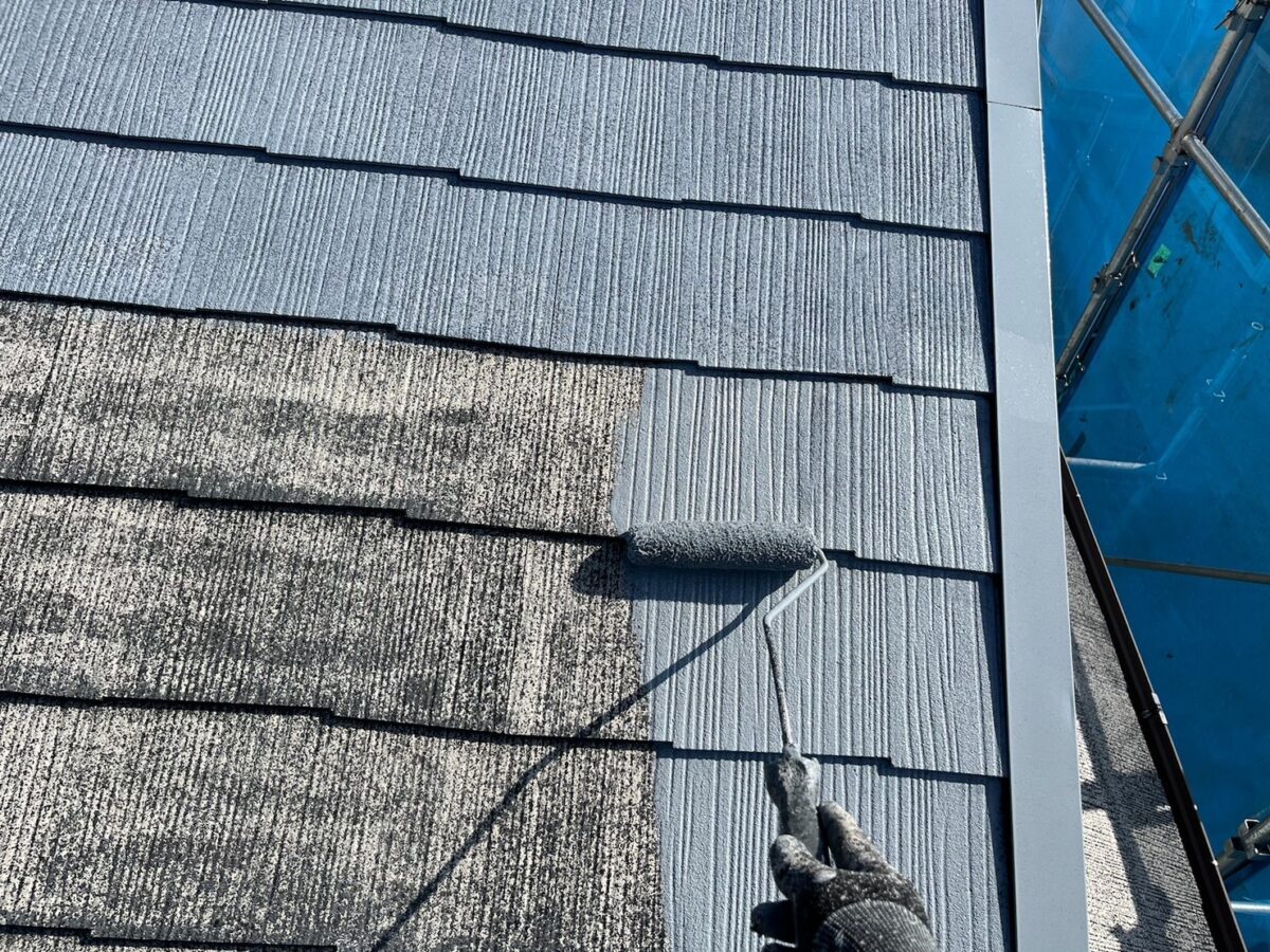 山梨県甲斐市　屋根・外壁塗装工事　屋根塗装は下塗りが大事！