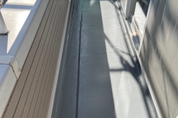 山梨県甲斐市　屋根・外壁塗装工事　ベランダ防水工事を行いました！