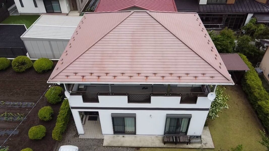 山梨県南都留郡富士河口湖町　屋根塗装・外壁塗装工事　10年を目安に屋根を点検しましょう！ドローン調査のメリットについて