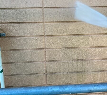 山梨県笛吹市　外壁塗装工事　高圧洗浄作業と下地処理の重要性