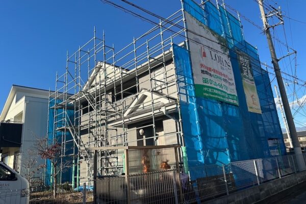 山梨県笛吹市｜足場を有効活用すると工事コストの低減につながります！