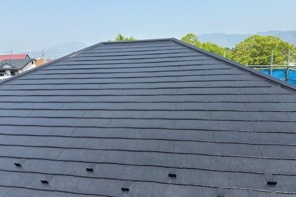 スレートの上塗り工程 施工後をレポート！｜山梨県山梨市