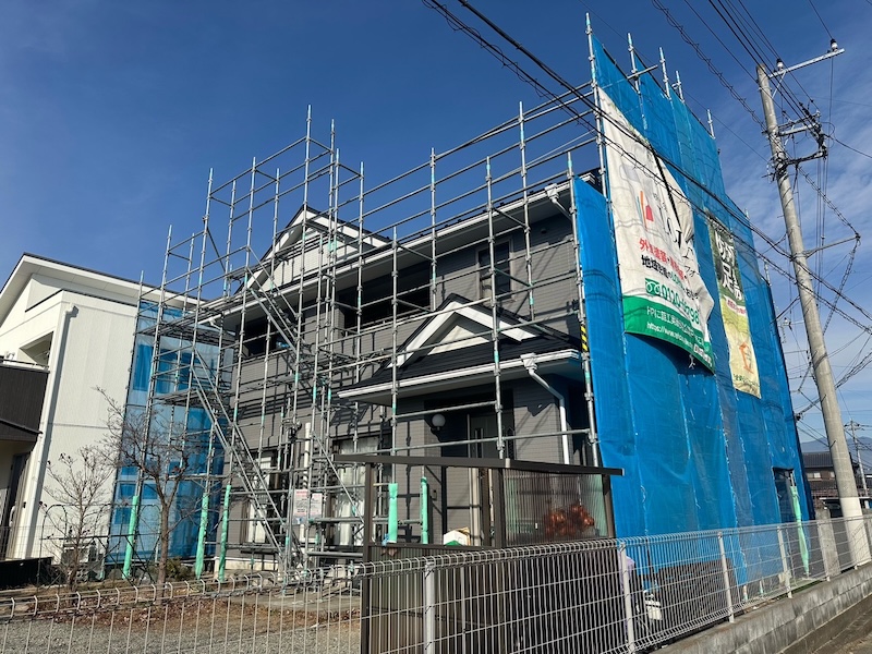屋根と外壁を一緒に工事するメリットについて｜山梨県笛吹市