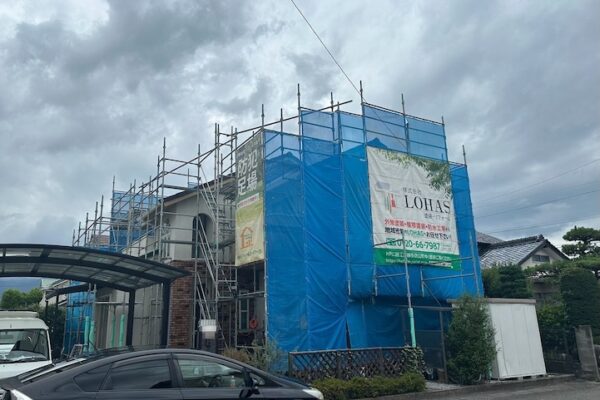 足場は安全に作業するためだけじゃない？設置する目的について｜山梨県南アルプス市