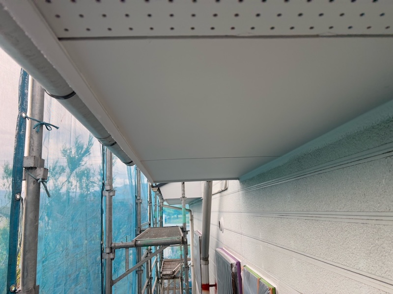 軒天井を透湿性の塗料で塗装しました!|山梨県笛吹市