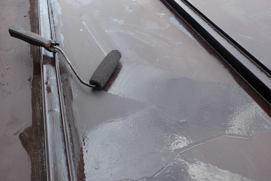 トタン屋根の塗装手順と塗料選び、塗り替え時期